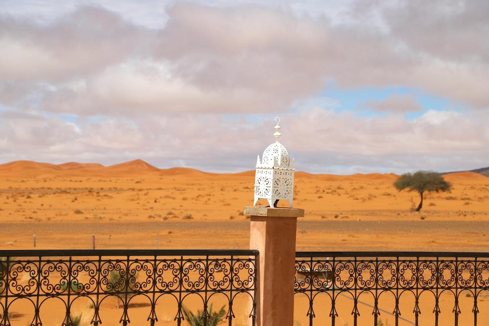Porte De Sahara Ouzina 外观 照片